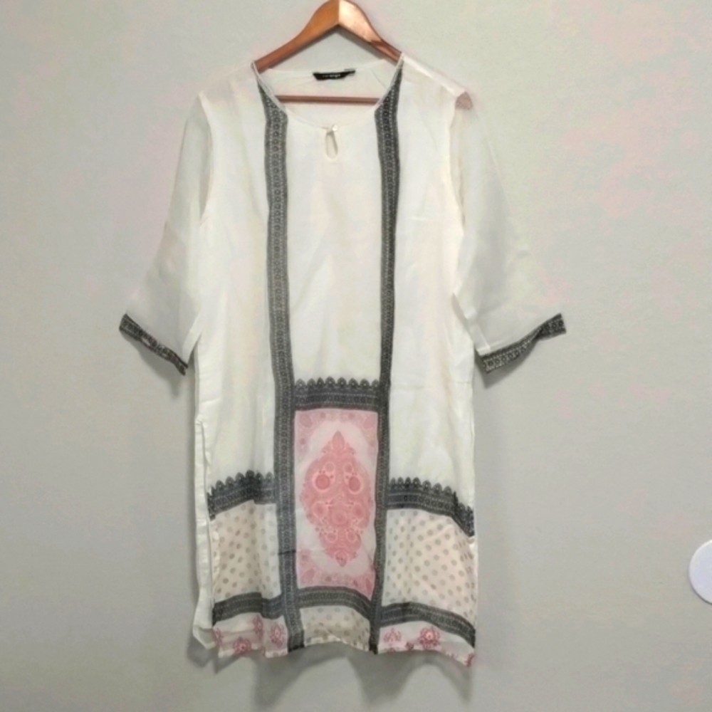 Melange White Flower Traditional Tunic